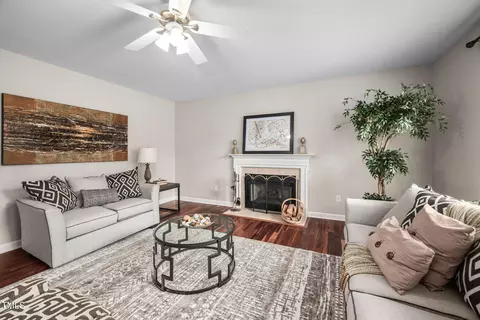 111 Gingergate Dr, Cary, NC 27519