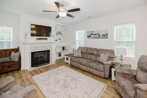 176 Lowery Ln, Benson, NC 27504 photo 7