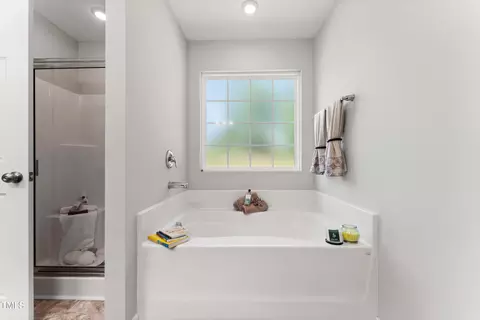 Bath - 218 Mason Rd, Durham, NC 27712 photo 3 of 5