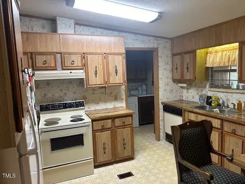 13701 Labaron Dr, Willow Spring, NC 27592 photo 8