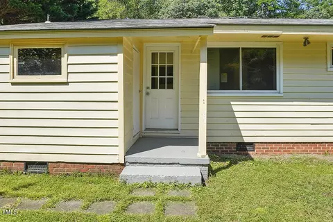 Exterior - 912 Dixie Trl, Raleigh, NC 27607 photo 4 of 7