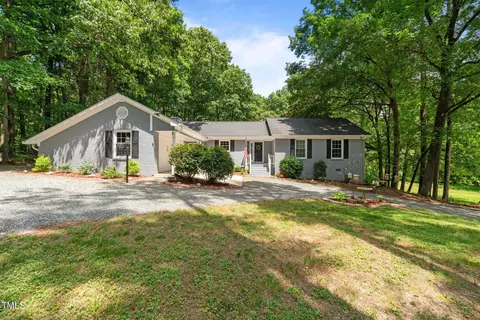 815 Walter Bright Rd, Sanford, NC 27330