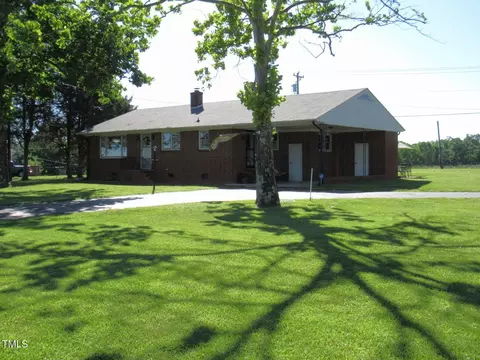 1700 Warrenton Rd, Henderson, NC 27537