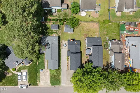 View/Area - 505 Stratton Way, Durham, NC 27704 photo 2 of 3