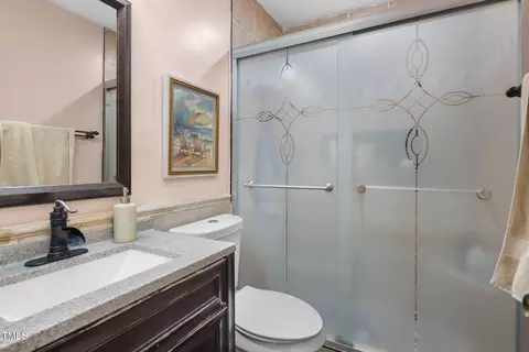 Bath - 505 Stratton Way, Durham, NC 27704 photo 2 of 2
