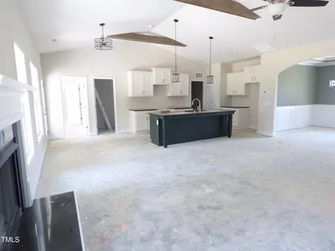 802 Shade Tree Rd, Benson, NC 27504 photo 5