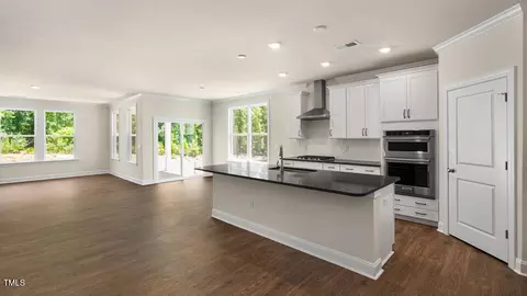 109 Bronco Pace Dr, Clayton, NC 27520 photo 3