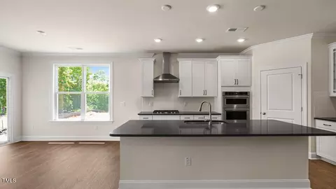 109 Bronco Pace Dr, Clayton, NC 27520 photo 5