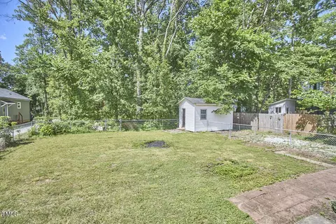 Exterior - 2616 Kirk Rd, Durham, NC 27705 photo 9 of 10