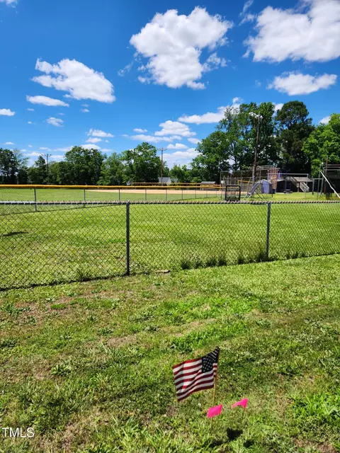 421 Champion St, Clayton, NC 27520