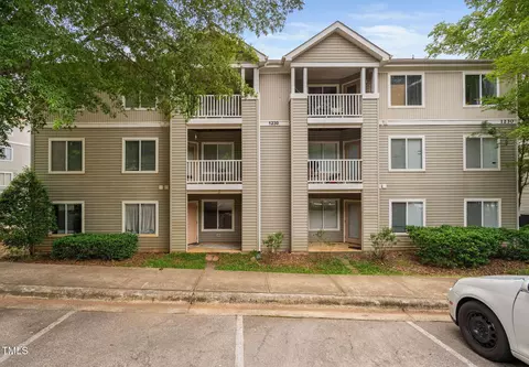 1230 University Ct #102, Raleigh, NC 27606