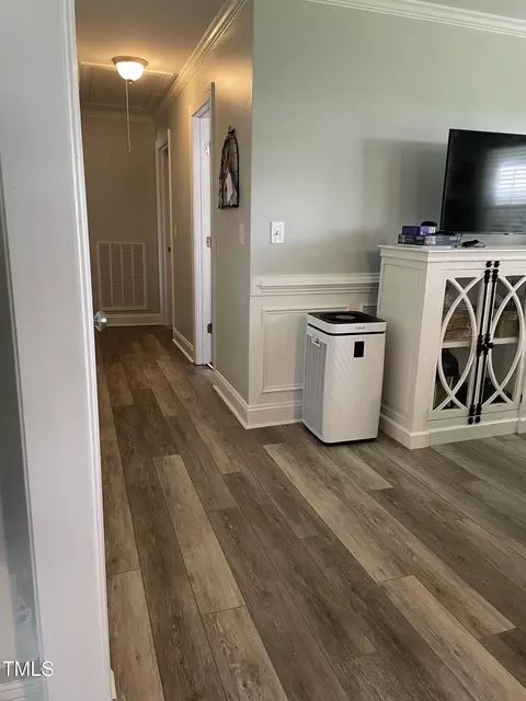 Entry Way - 305 Briarcliff Dr, Dunn, NC 28334 photo 2 of 2
