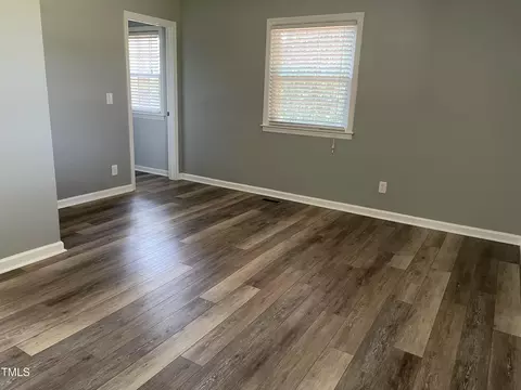 Living - 305 Briarcliff Dr, Dunn, NC 28334 photo 2 of 2