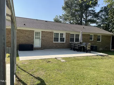 Exterior - 305 Briarcliff Dr, Dunn, NC 28334 photo 6 of 7