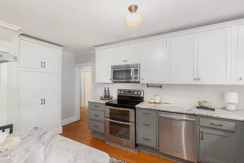 Kitchen - 821 Onslow St, Durham, NC 27705 photo 3 of 5