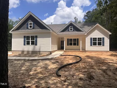 987 Lewis Rd, Zebulon, NC 27597