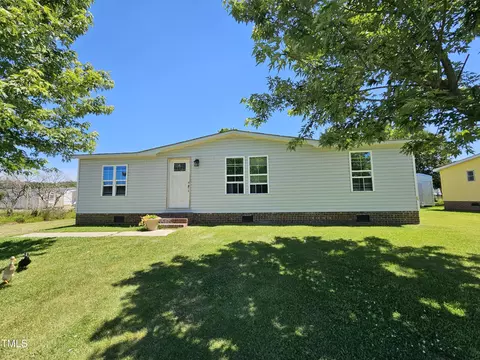 114 Ray Dr, Smithfield, NC 27577 photo 3