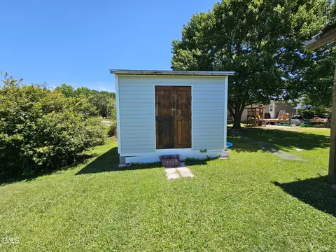 114 Ray Dr, Smithfield, NC 27577 photo 6