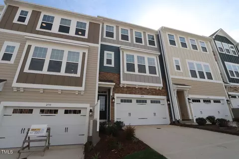 2733 Hunter Woods Dr # 570, Apex, NC 27502