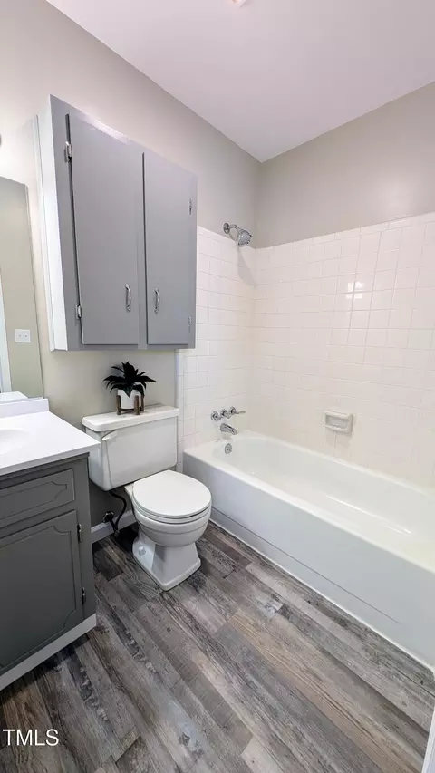 Bath - 1602 Fairground Rd, Dunn, NC 28334 photo 3 of 4