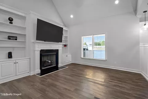 Living - 8714 Surrey Top Rd, Bailey, NC 27807 photo 2 of 4