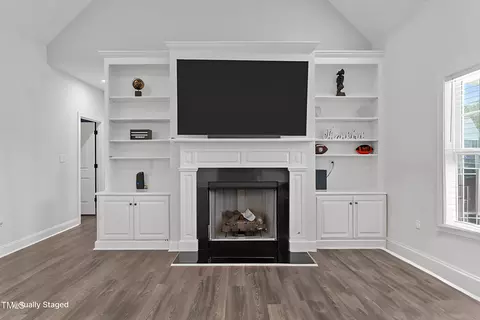 Living - 8714 Surrey Top Rd, Bailey, NC 27807 photo 3 of 4