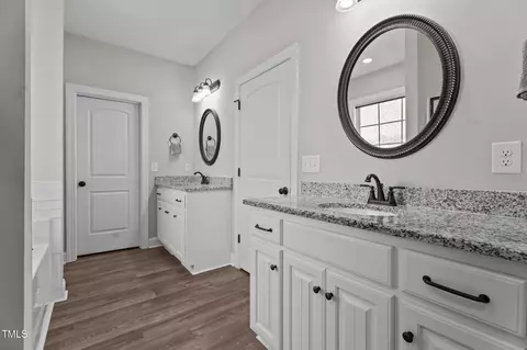 Bath - 8714 Surrey Top Rd, Bailey, NC 27807 photo 1 of 3