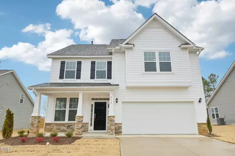 516 Winding Creek Dr, Lillington, NC 27546