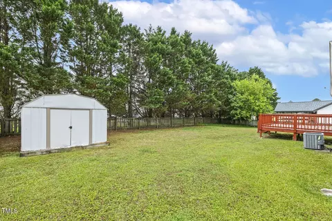 366 E Smithfield St, Angier, NC 27501 photo 20