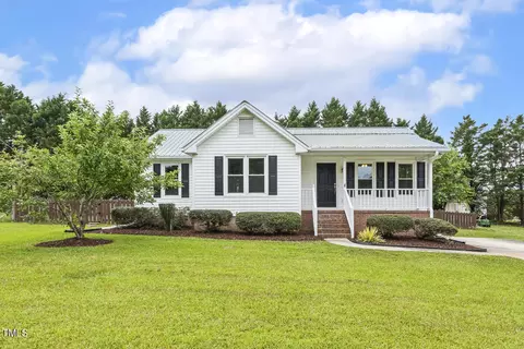 366 E Smithfield St, Angier, NC 27501