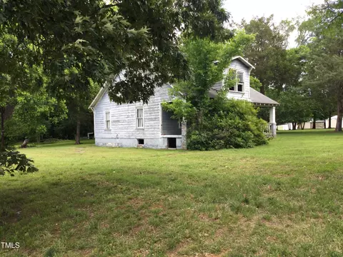 1402 E Main St, Haw River, NC 27258