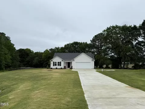 188 Oakfield Trace Dr, Four Oaks, NC 27524