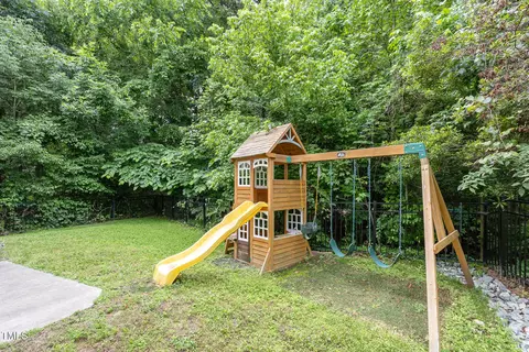 Exterior - 925 Spring Meadow Dr, Durham, NC 27713 photo 3 of 4