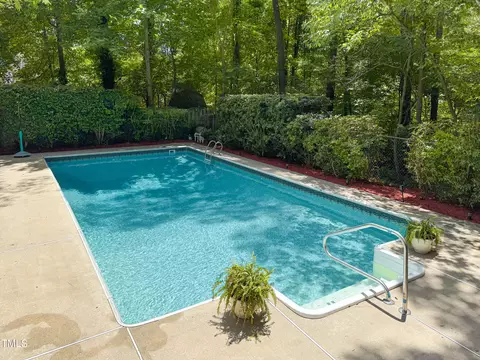 Exterior - 14 Gloucester Ct, Durham, NC 27713 photo 2 of 14