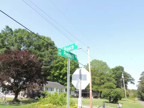 1416 Pennock Rd, Durham, NC 27703