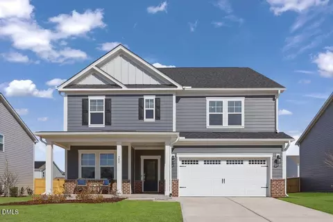 200 Seagraves Creek Ln, Holly Springs, NC 27540