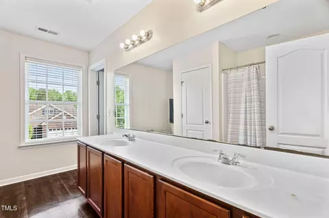 Bath - 105 Putters Ct, Durham, NC 27703 photo 1 of 2