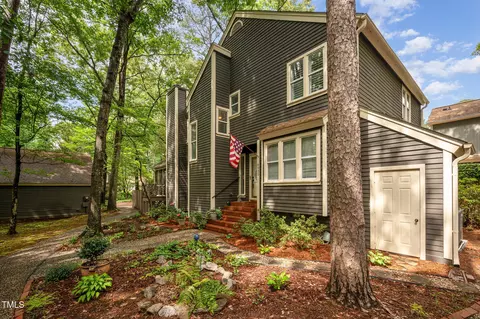 6035 Sentinel Dr, Raleigh, NC 27609