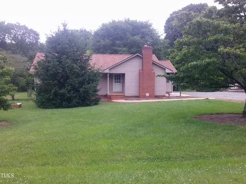 1942 Brier Ln, Graham, NC 27253