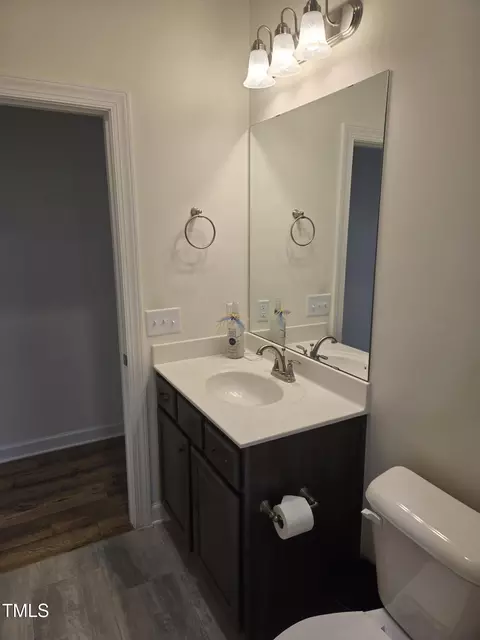 Bath - 1357 Prevenient Dr, Wake Forest, NC 27587 photo 3 of 5