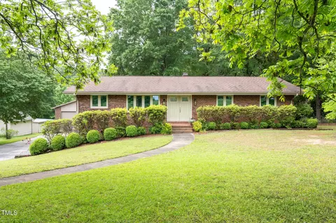 1822 Routh Rd, Burlington, NC 27217