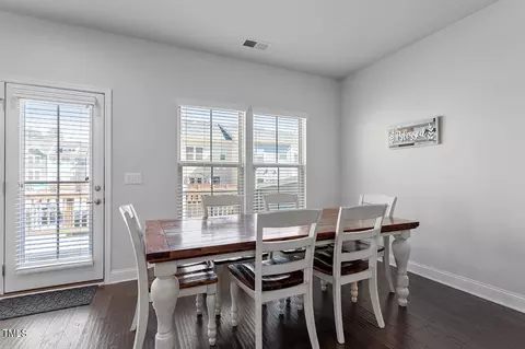 Dining - 1001 Drayman Pl, Apex, NC 27502 photo 2 of 3