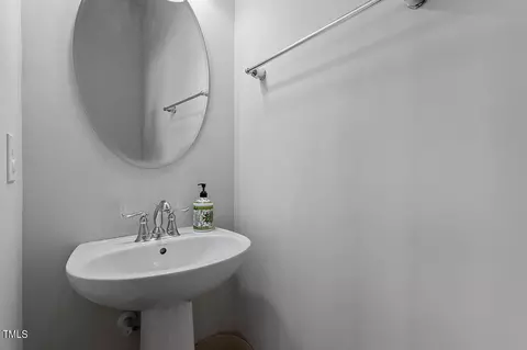 Bath - 1001 Drayman Pl, Apex, NC 27502 photo 1 of 7