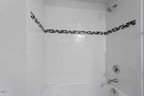 Bath - 1001 Drayman Pl, Apex, NC 27502 photo 7 of 7