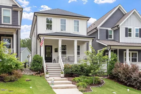 586 Great Ridge Pkwy, Chapel Hill, NC 27517
