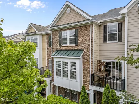 9164 Wooden Rd, Raleigh, NC 27617