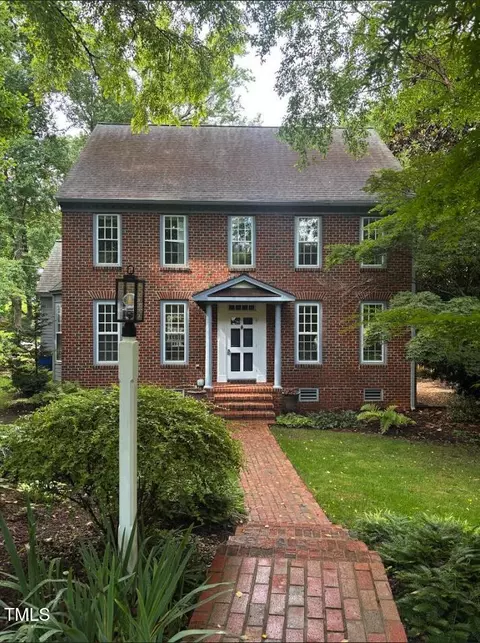2101 Fallon Oaks Ct, Raleigh, NC 27608