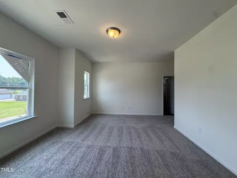 Living - 128 Bruce Dr, Dunn, NC 28334 photo 4 of 5