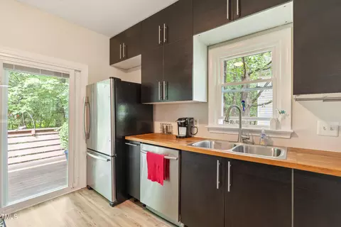 Kitchen - 119 Danforth Dr, Cary, NC 27511 photo 2 of 4