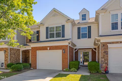 8404 Saltwood Pl, Raleigh, NC 27617